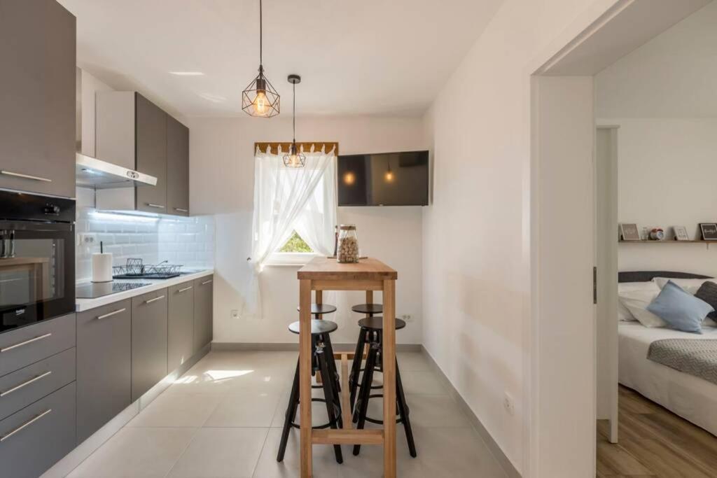 Apartment By Joe トロギール エクステリア 写真